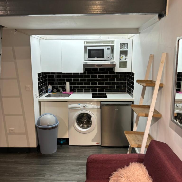 Place de la Bastille - One-Bedroom Apartment - 14