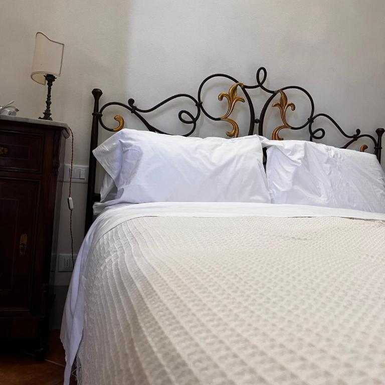 The Monna Lisa Resort - Large Double Room - 2