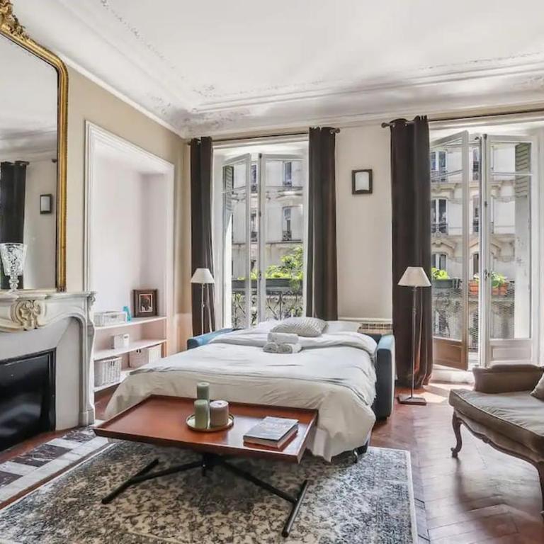 Elégant appartement parisien - Three-Bedroom Deluxe Apartment - 9