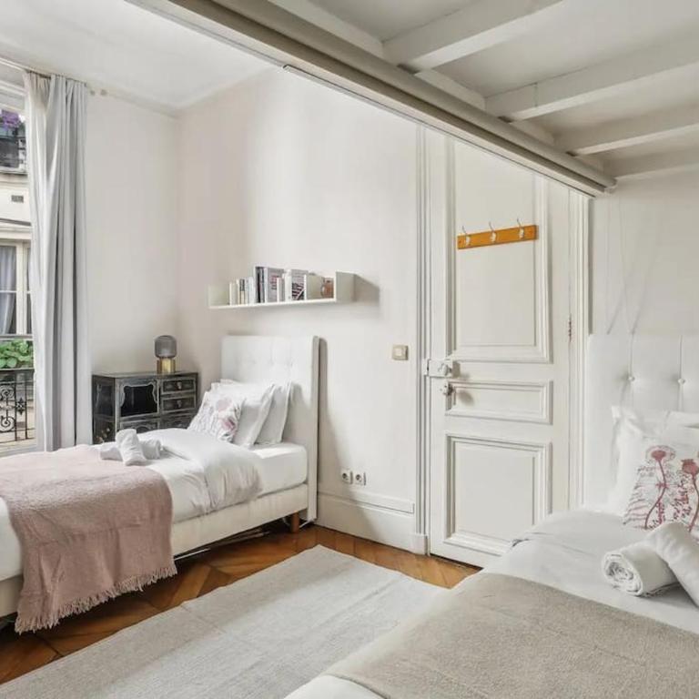 Elégant appartement parisien - Three-Bedroom Deluxe Apartment - 15