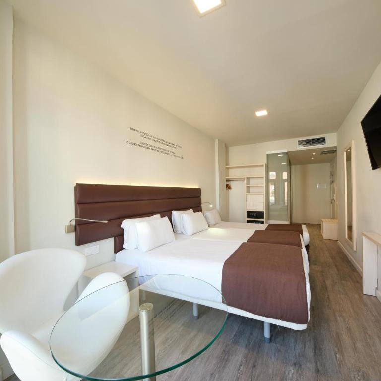 1881 Barcelona Rosellón Hotel - Double or Twin Room with Extra Bed - 1
