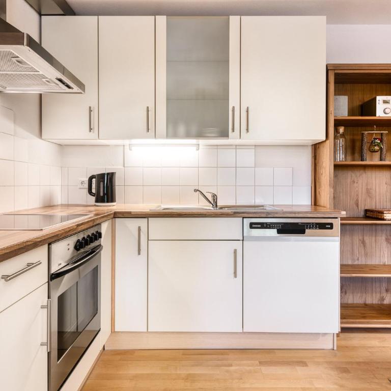 Chalet Tschengla - Two-Bedroom Apartment with Mountain View - 9