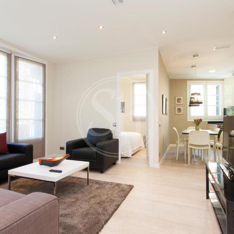 Apartment in Sagrada Familia - Three-Bedroom Apartment - 3