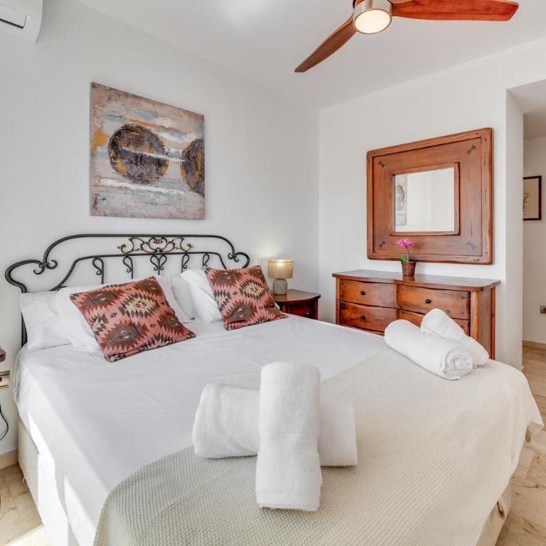 VB Quilla 3BR Duplex w Sea Views - Three-Bedroom Apartment - 10