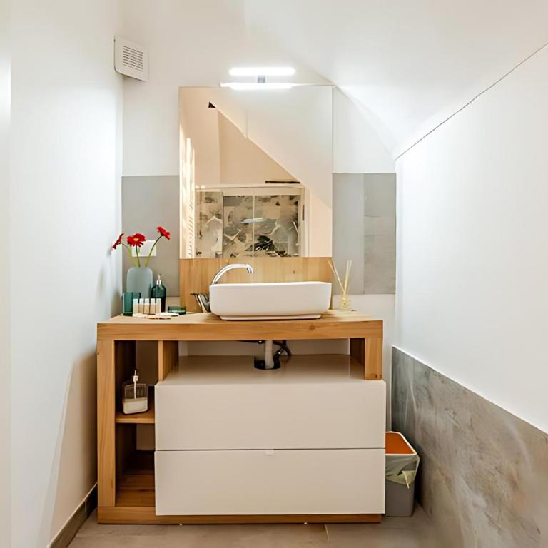 Nel cuore di Genova - Siti Unesco-La Meridiana House - One-Bedroom Apartment - 3