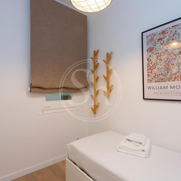City center Eixample - Three-Bedroom Apartment - 11
