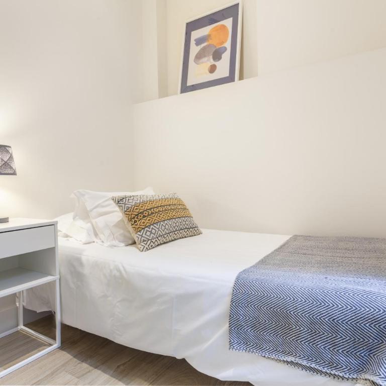 Universidad en Madrid - Two-Bedroom Apartment II - 9