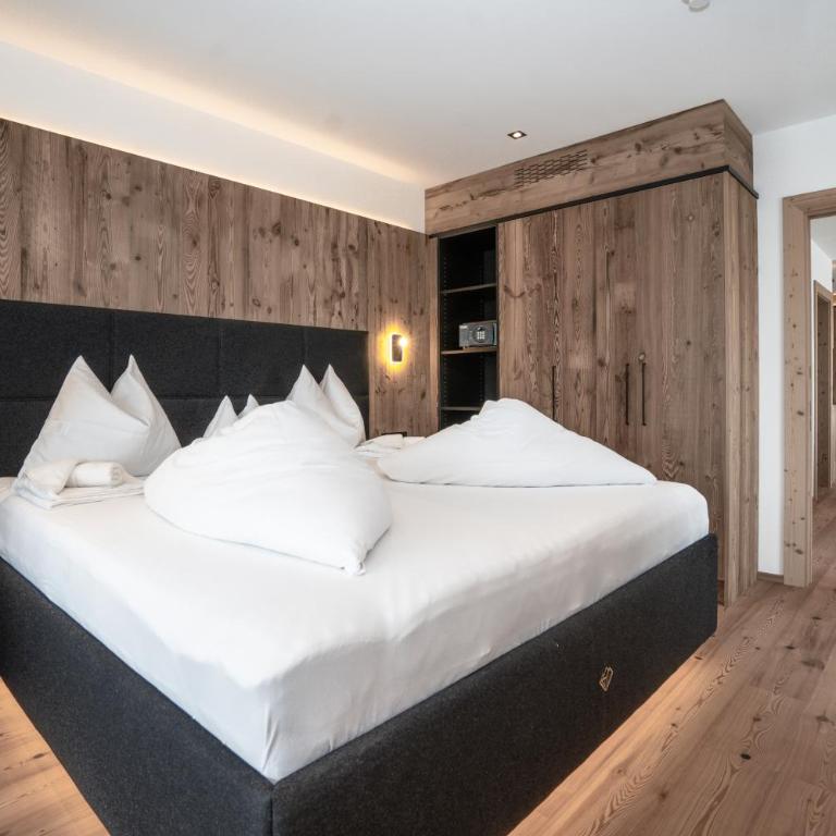 Kaiserjuwel 4 Sterne Superior - Deluxe Suite - 1