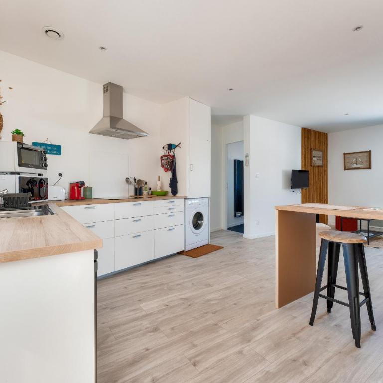 180m de la plage, quartier animé studio 2 personnes - Studio - 9