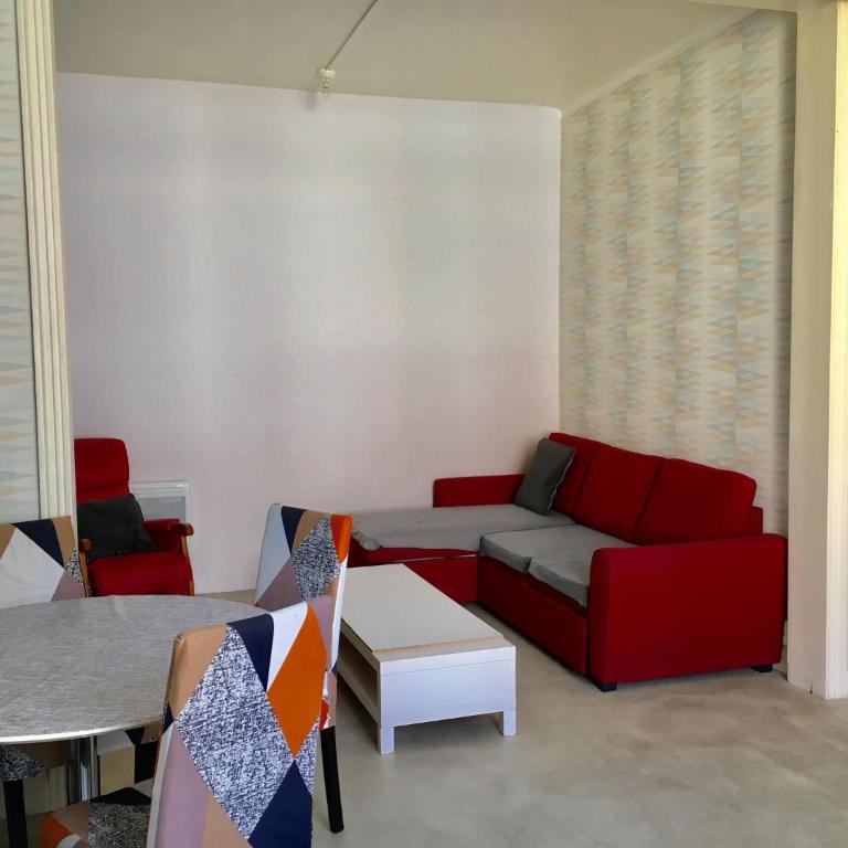 Grande chambre - fumeur - Studio Familial - 8