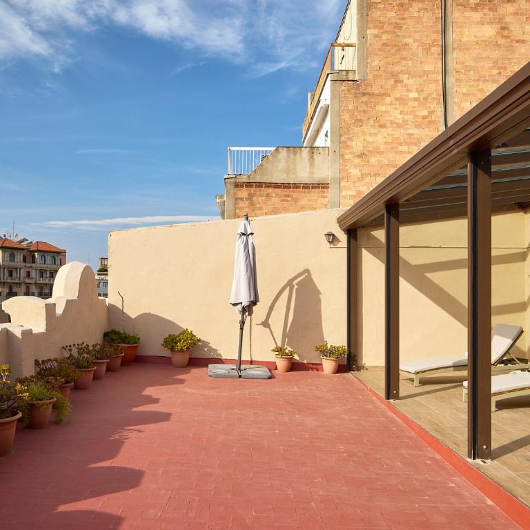 Quartprimera Apartments - Two-Bedroom Penthouse with Terrace - 11