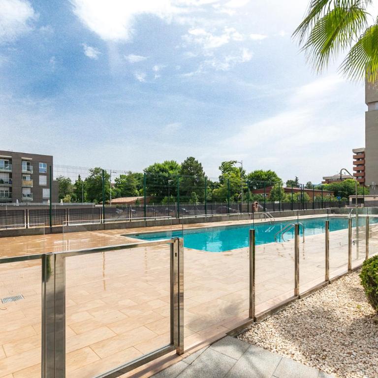 Ático Granada Piscina y Parking - Two-Bedroom Apartment with Private Pool - 1