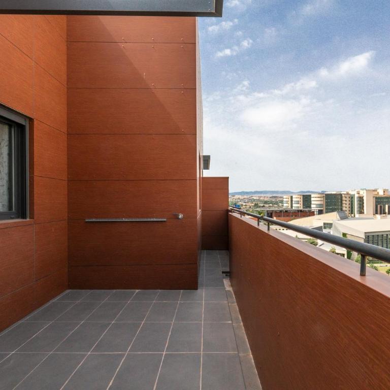 Ático Granada Piscina y Parking - Two-Bedroom Apartment with Private Pool - 17