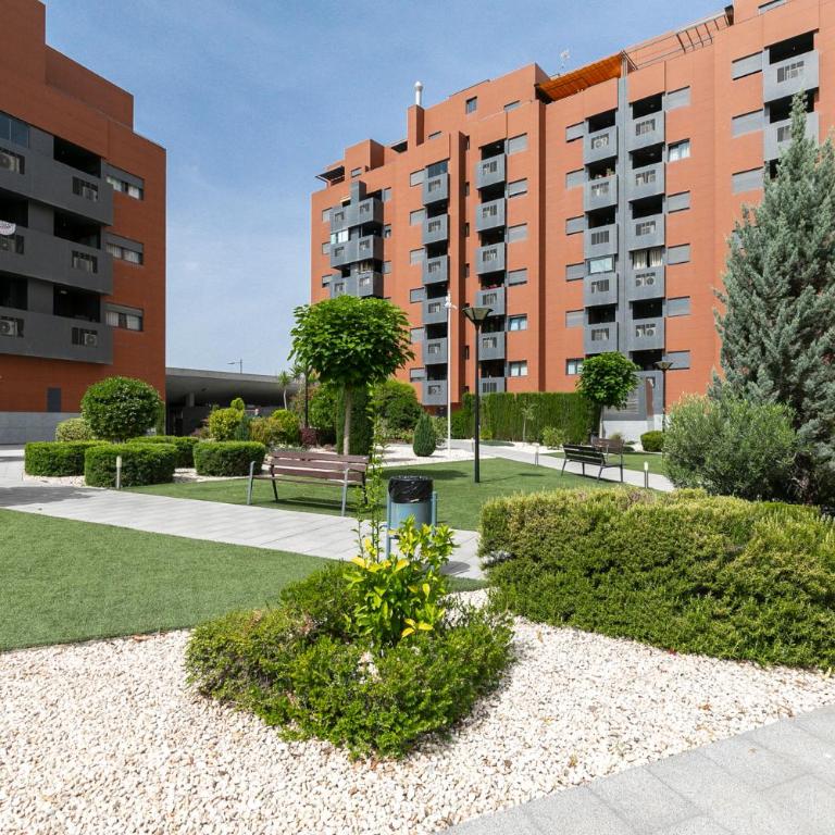 Ático Granada Piscina y Parking - Two-Bedroom Apartment with Private Pool - 27