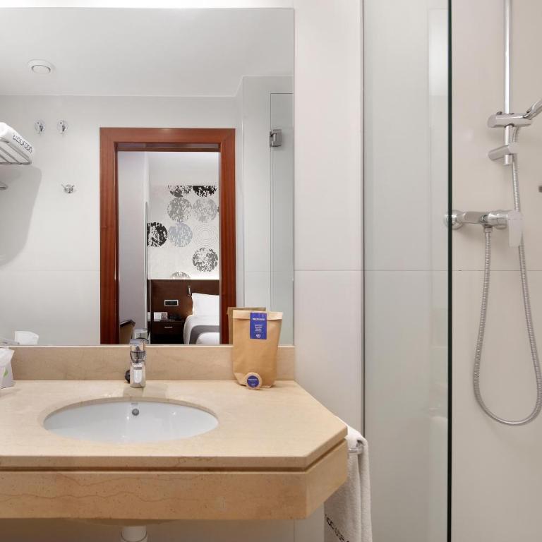 HCC Taber - Single Room - 5