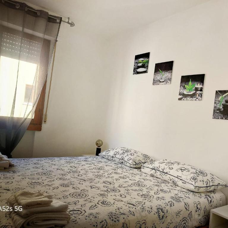 Le2sorelle - Camera Tripla Basic con Bagno in Comune - 3