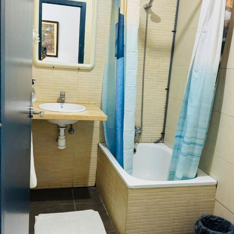 Hostal Mont Thabor - Habitación Doble Superior con balcón - 36