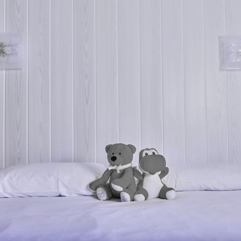 Brit Hotel Chambery - Chambre Familiale (2 Adultes et 2 Enfants) - 1