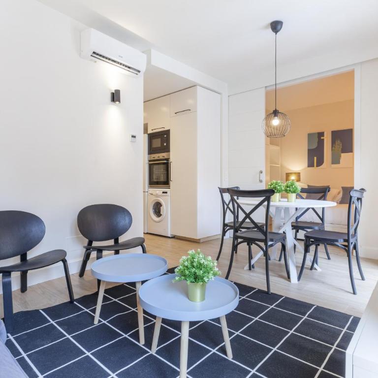 Universidad en Madrid - Two-Bedroom Apartment V - 3