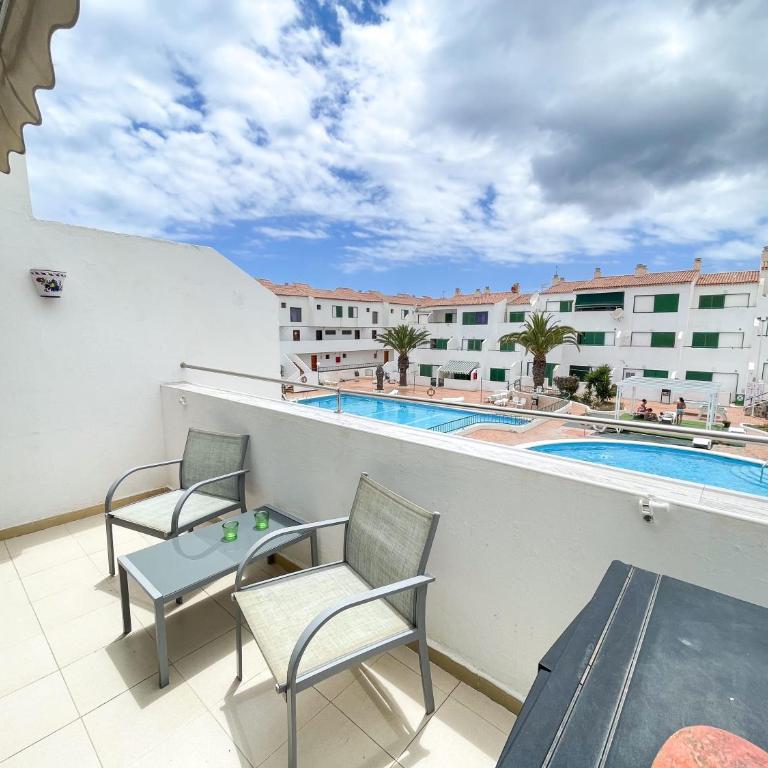 Alondras Park Holiday Charm - Apartamento con vistas a la piscina - 1