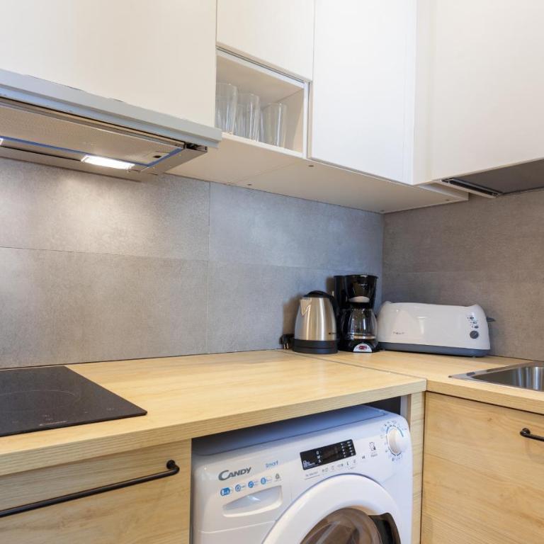 Universidad en Madrid - One-Bedroom Apartment VI - 7