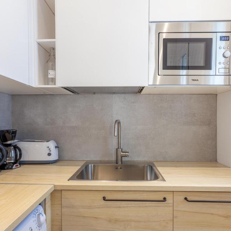 Universidad en Madrid - One-Bedroom Apartment VI - 6