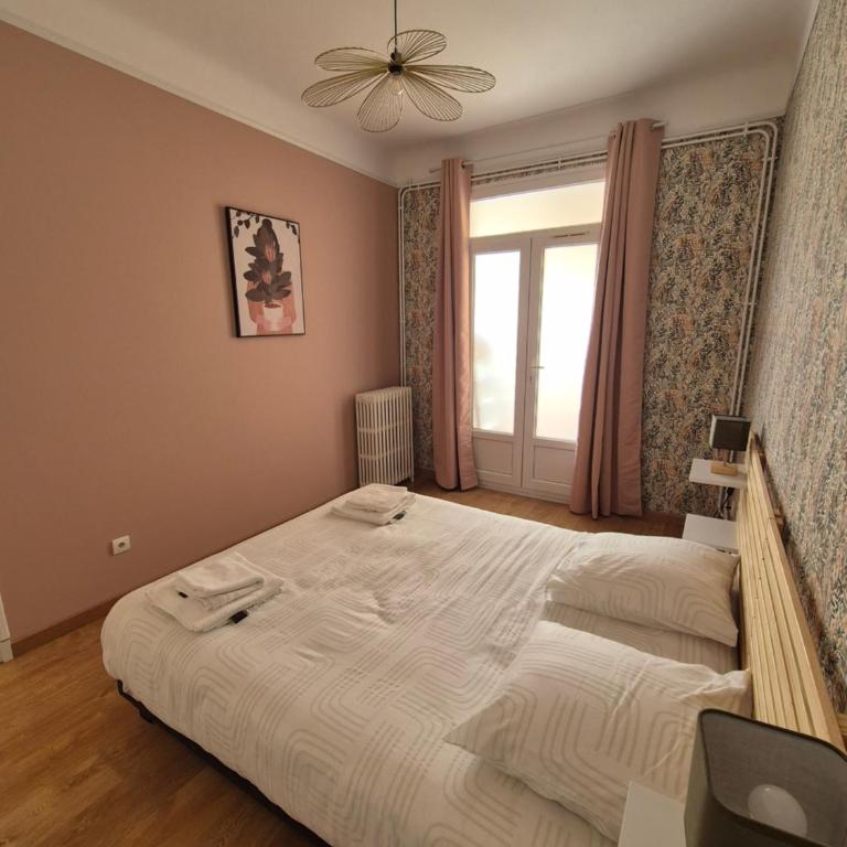 Appartement en centre-ville à 5mn de la plage - Appartement 2 Chambres - 11