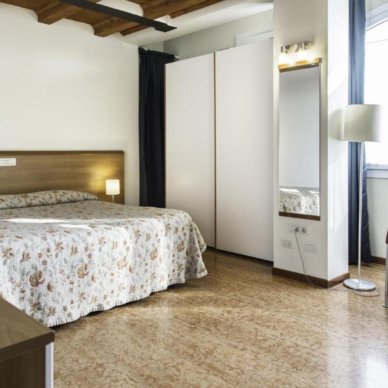 Residenza Carracci - Monolocale con Vista Giardino - 1