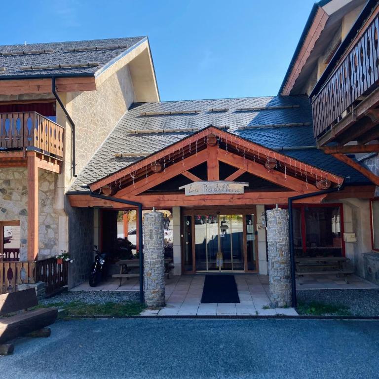 Studio 2 personnes avec Terrasse Literie-Serviettes-Ménage Fin de Séjour INCLUS - Studio - Vue sur Montagne - 10