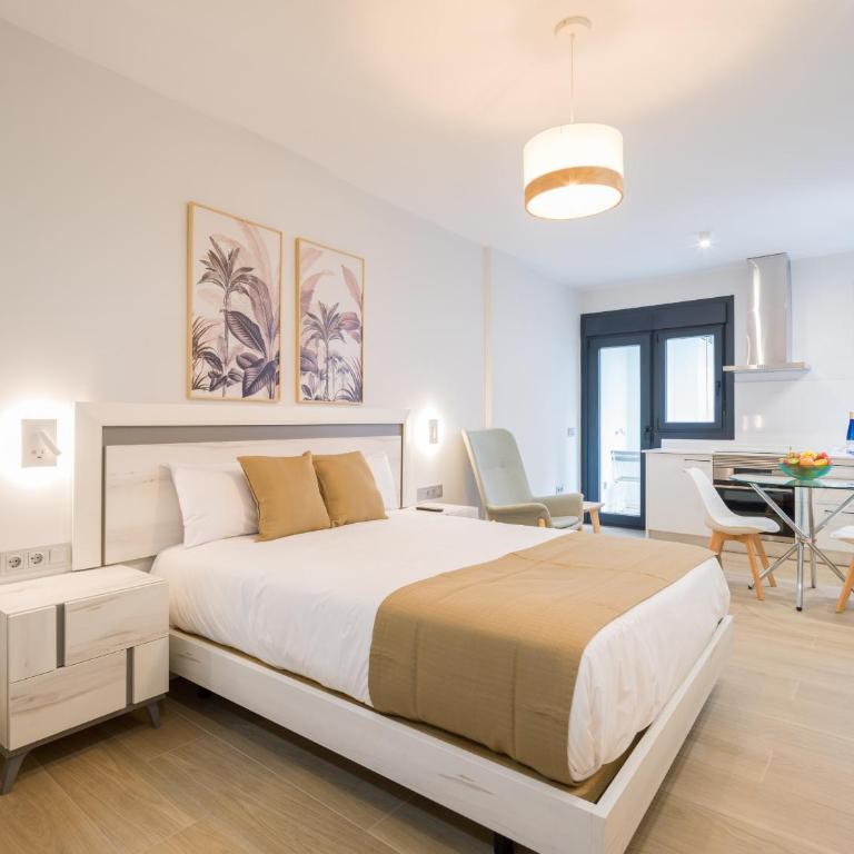 Urban Square 3B3 By CanariasGetaway - Casa - 12