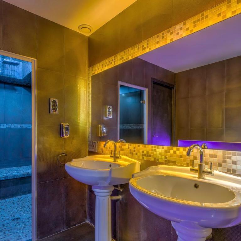 Love Room Evasion Duo - Suite with Private Pool - 8