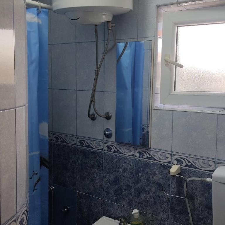 TopHoliday - One-Bedroom Apartment with Garden View - 1
