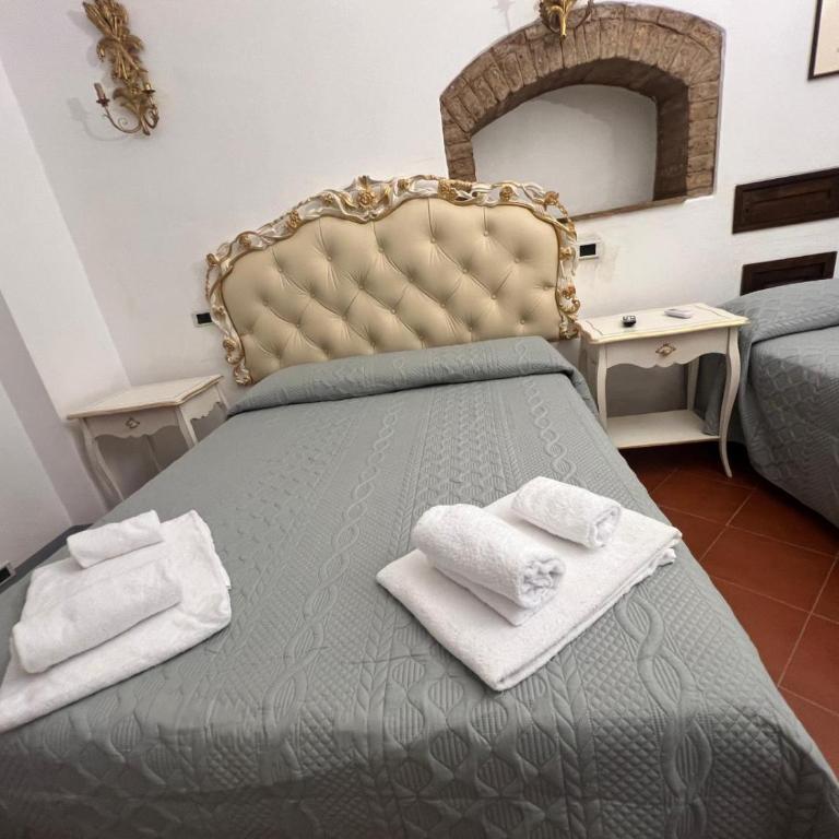 A La Casa Dei Potenti - Camera Quadrupla Comfort - 6