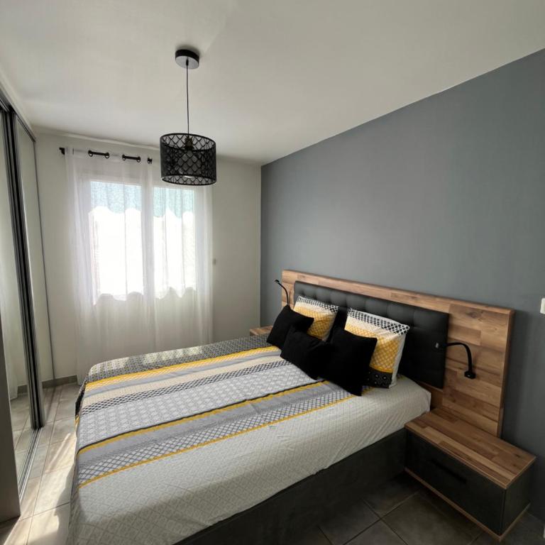 Charmante villa avec piscine chauffée, proximité des plages - Villa - 13
