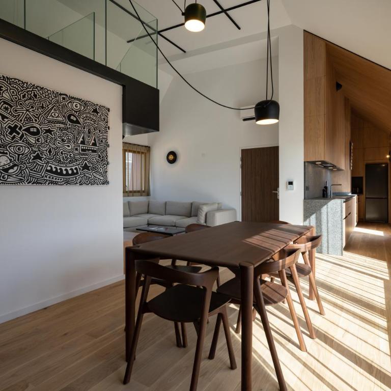 Les Suites 7 Anges - Vue Cathédrale, Parking & Centre Historique Reims - Two-Bedroom Suite JOSEPHA with Terrace - 16