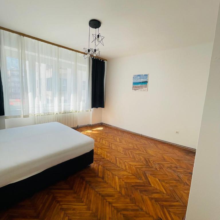 Retro Style Apartment - Apartman sa Balkonom - 5