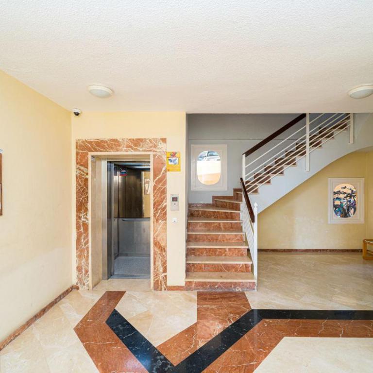 Carabelas 6 - Apartamento de 1 Dormitorio con balcón y vistas a la ciudad - 2