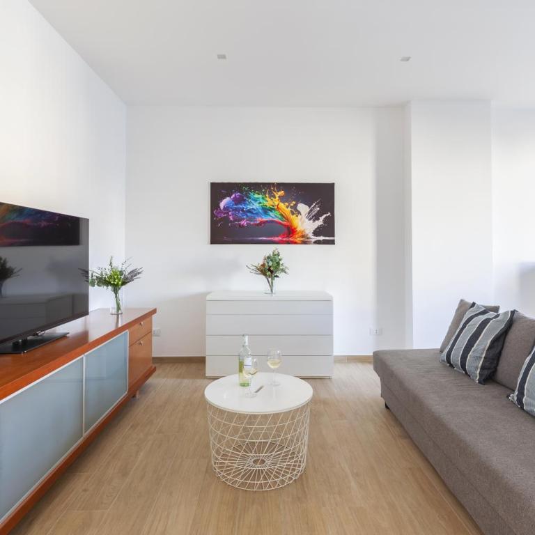 Hostly-Libia Light Lodge-10min Metro to Colosseum - Deluxe Apartment mit 3 Schlafzimmern - 26