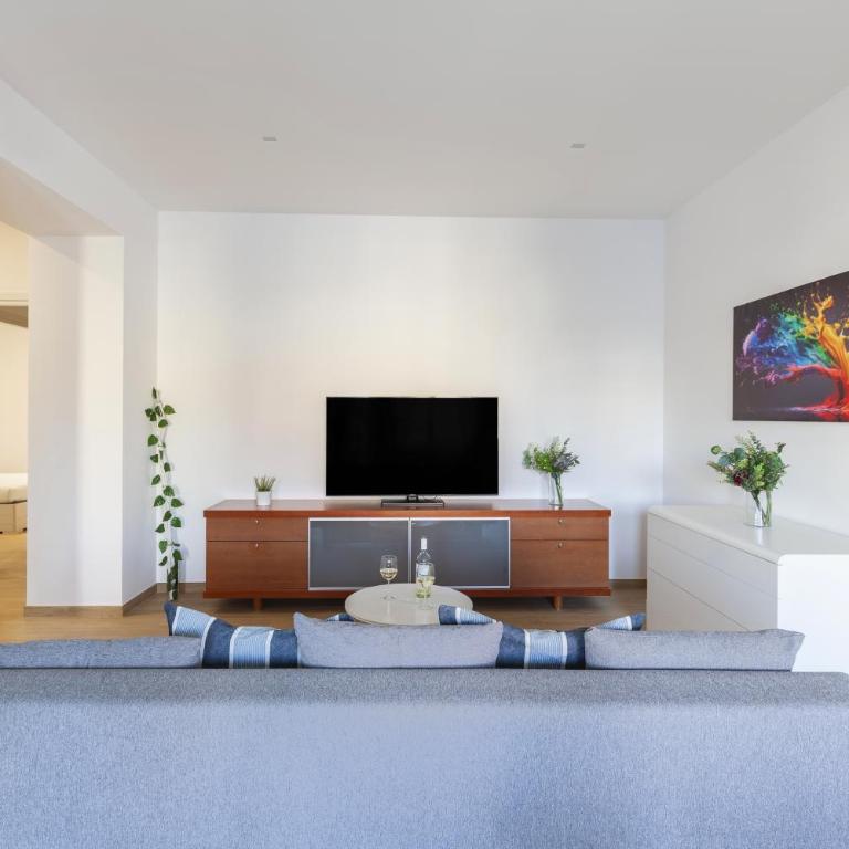 Hostly-Libia Light Lodge-10min Metro to Colosseum - Deluxe Apartment mit 3 Schlafzimmern - 7