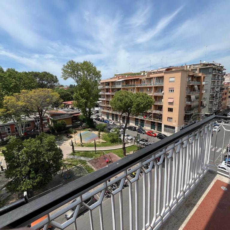 Appartamento zona San Pietro - Three-Bedroom Apartment - 2