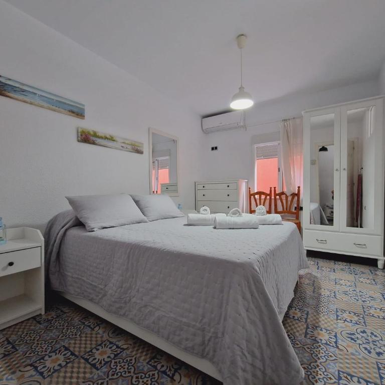 BEACHFRONT APARTMENT with TERRACE 1ST LINE - Apartamento con vistas al mar - 6