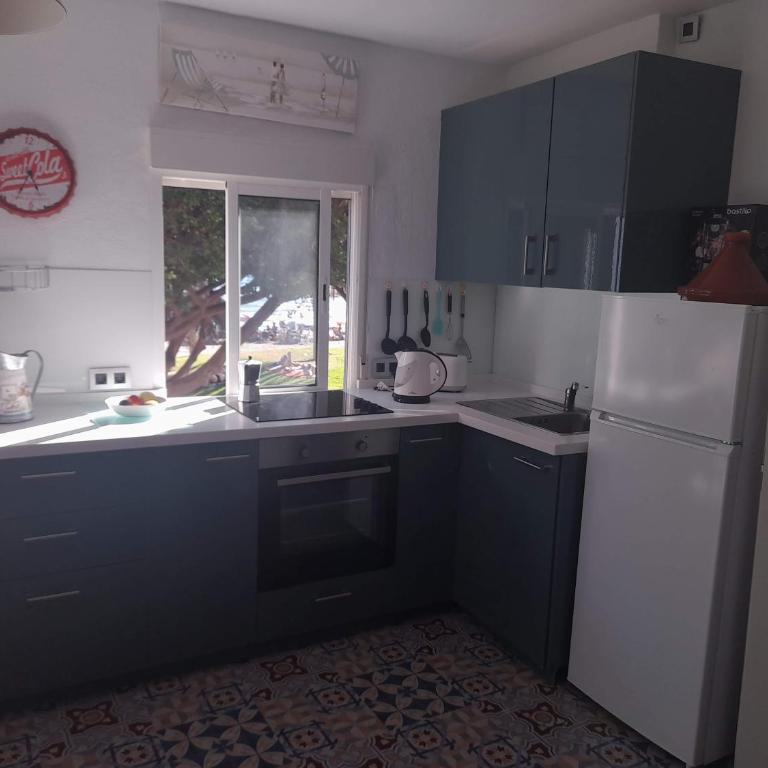 BEACHFRONT APARTMENT with TERRACE 1ST LINE - Apartamento con vistas al mar - 5