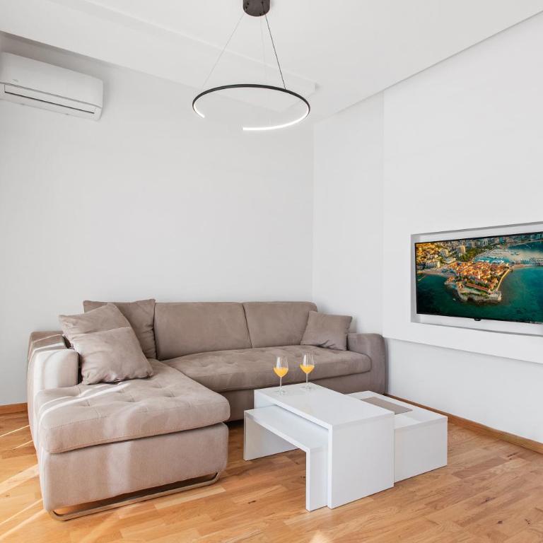 ID LUX APARTMENTS - Two-Bedroom Suite - 6