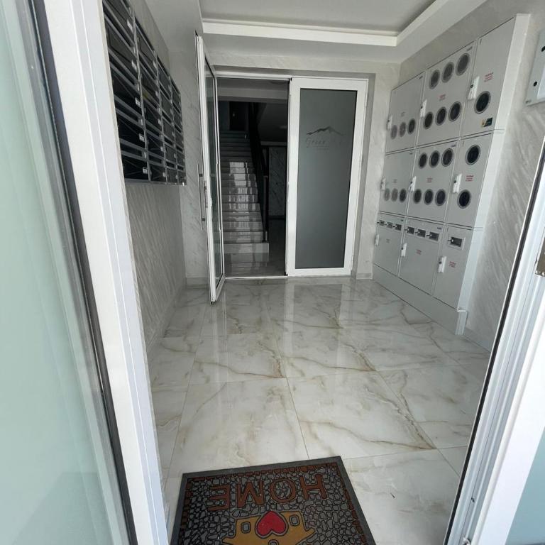 OPERA LUX APARTMENTS Green Hill - Relax & Free Parking - Deluks Apartman - 81
