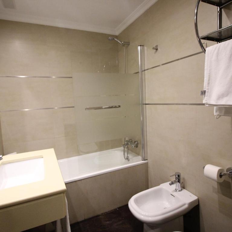 Hotel Venecia - Habitación Estándar - 1 cama grande - 5