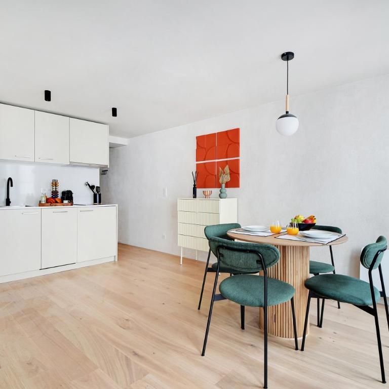 Sereners - Rue Saint Denis - One-Bedroom Superior Apartment - 10