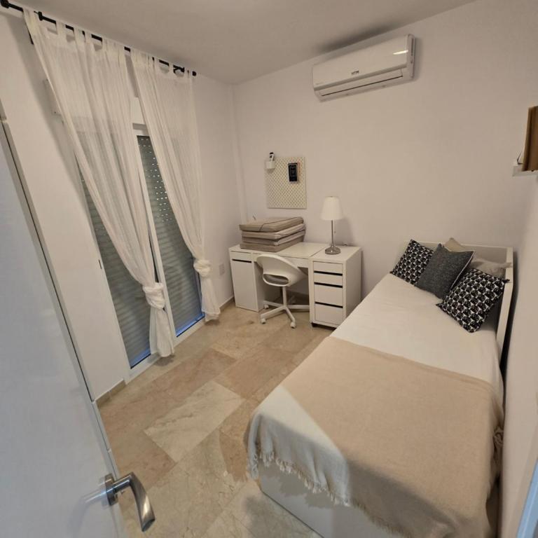 Apartamento ALZAHIR - Two-Bedroom Apartment - 9