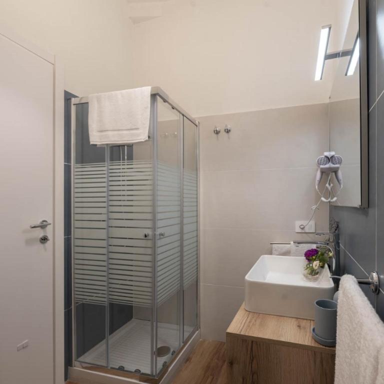PAX apartment - Camera Matrimoniale con Bagno Privato Esterno - 15