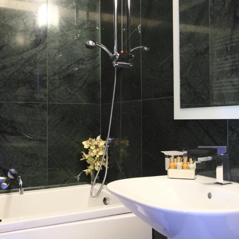 Hotel Naples - Camera Familiare - 2