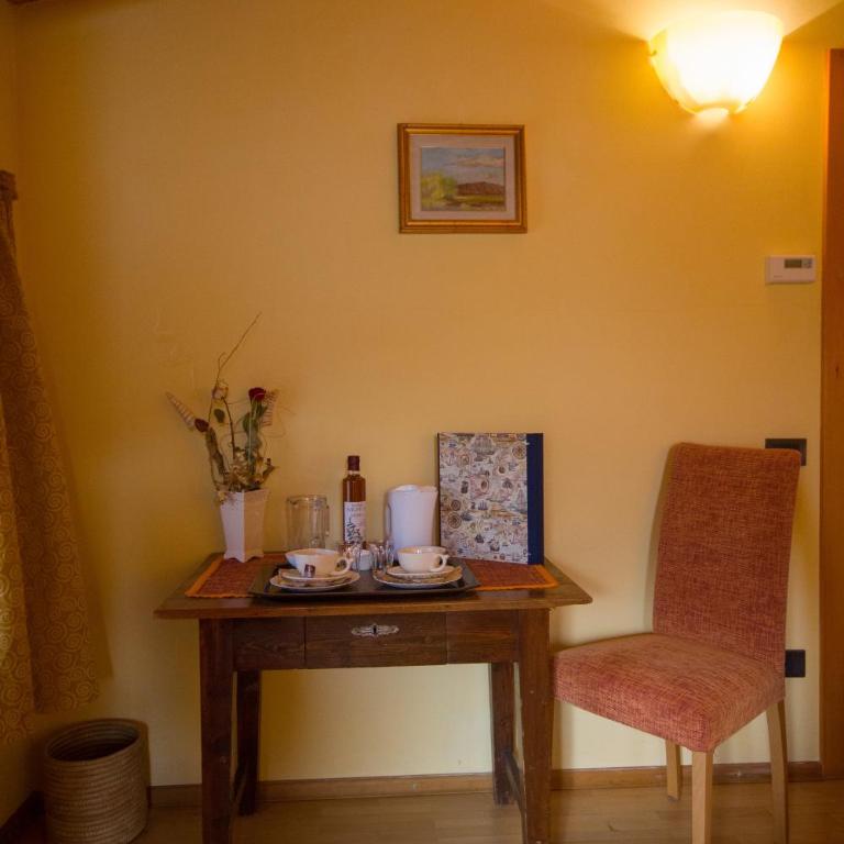 Ca' Dei Fazzilisti - Doppel-/Zweibettzimmer mit Gemeinschaftsbad - 3